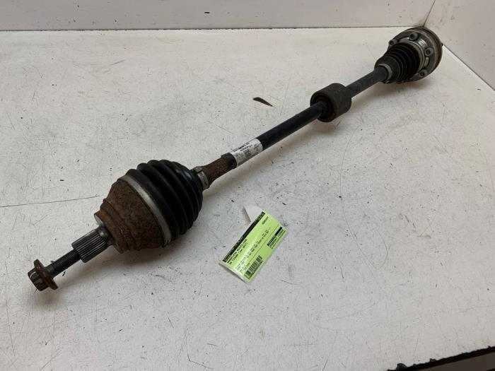 Gebruikte Aandrijfas rechts-voor Volkswagen Tiguan (AD1) 1.4 TSI 16V Prijs € 150,00 Margeregeling aangeboden door Autodemontage van de Laar
