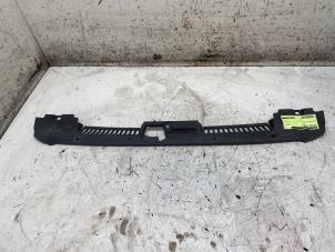 Gebruikte Afdekplaat diversen Seat Ibiza V (KJB) 1.0 TSI 12V Prijs € 20,00 Margeregeling aangeboden door Autodemontage van de Laar