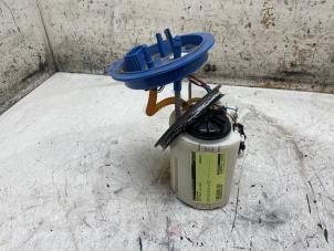 Gebruikte Benzinepomp Seat Ibiza V (KJB) 1.0 TSI 12V Prijs op aanvraag aangeboden door Autodemontage van de Laar