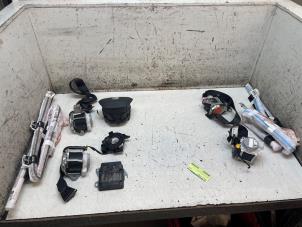 Gebruikte Airbag set + dashboard Seat Ibiza V (KJB) 1.0 TSI 12V Prijs € 1.000,00 Margeregeling aangeboden door Autodemontage van de Laar