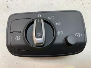 Gebruikte Licht Schakelaar Audi A3 Sportback (8VA/8VF) 1.4 TFSI 16V Prijs € 25,00 Margeregeling aangeboden door Autodemontage van de Laar