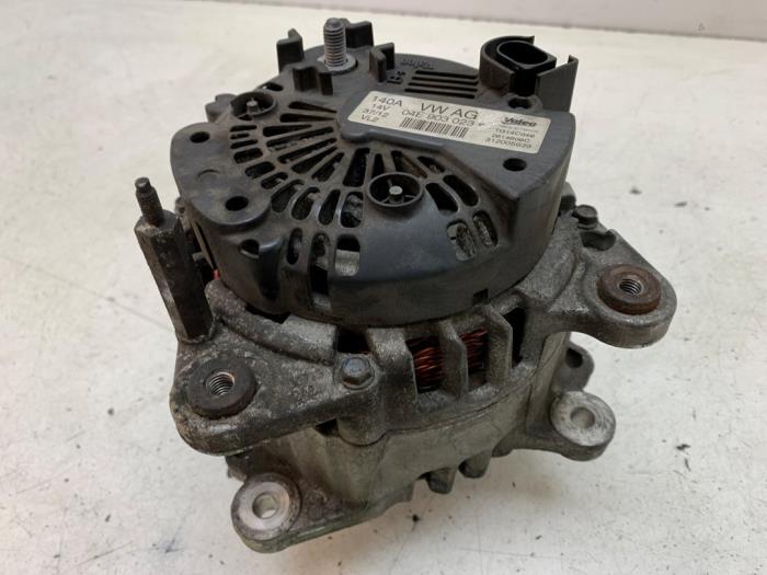 Gebruikte Dynamo Volkswagen Golf VII (AUA) 1.2 TSI 16V Prijs op aanvraag aangeboden door Autodemontage van de Laar