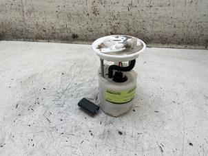 Gebruikte Benzinepomp Suzuki Swift (ZCE/ZDE) 1.2 VVT 12V Hybrid Prijs € 100,00 Margeregeling aangeboden door Autodemontage van de Laar