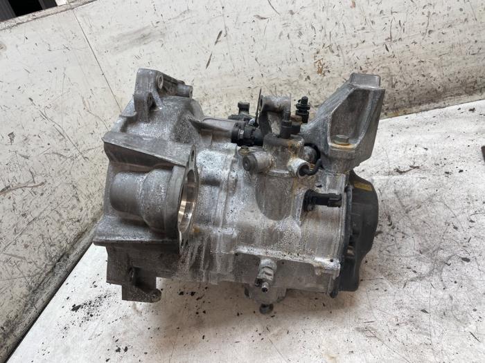 Gebruikte Versnellingsbak Volkswagen Polo VI (AW1) 1.0 TSI 12V Prijs € 850,00 Margeregeling aangeboden door Autodemontage van de Laar