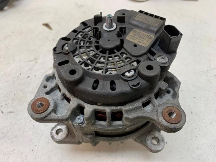 Gebruikte Dynamo Volkswagen Polo VI (AW1) 1.0 TSI 12V Prijs € 50,00 Margeregeling aangeboden door Autodemontage van de Laar