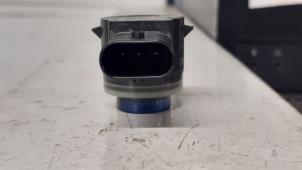 Gebruikte Sensor PDC Volkswagen Golf VII (AUA) 1.5 TSI Evo BMT 16V Prijs € 30,00 Margeregeling aangeboden door Autodemontage van de Laar
