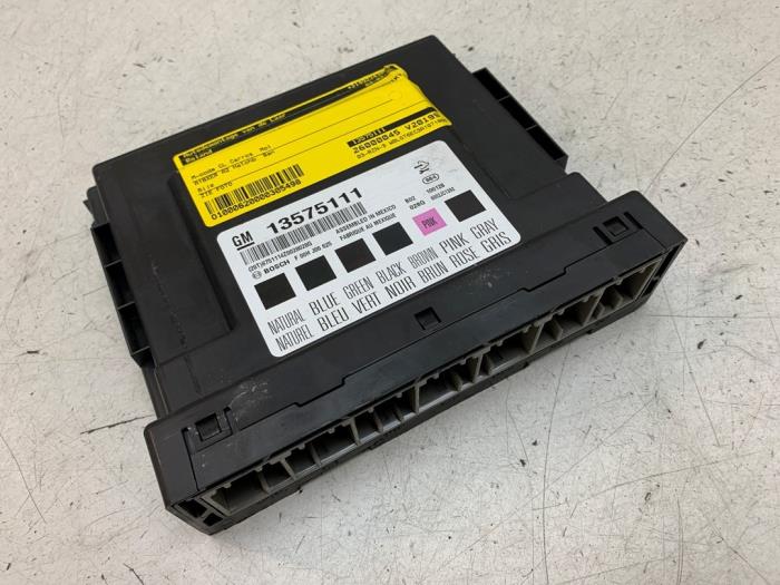 Gebruikte Bodycontrol Module Opel Insignia 1.8 16V Ecotec Prijs op aanvraag aangeboden door Autodemontage van de Laar