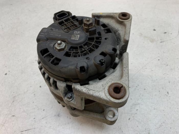 Gebruikte Dynamo Opel Insignia 1.8 16V Ecotec Prijs op aanvraag aangeboden door Autodemontage van de Laar