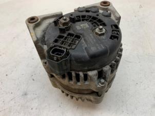 Dynamo van een Opel Insignia 1.8 16V Ecotec 2010