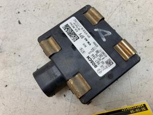 Gebruikte Side assist sensor Audi S3 Sportback (8VA/8VF) 2.0 T FSI 16V Prijs op aanvraag aangeboden door Autodemontage van de Laar