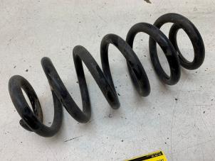 Gebruikte Veerschroef achter Audi S3 Sportback (8VA/8VF) 2.0 T FSI 16V Prijs op aanvraag aangeboden door Autodemontage van de Laar