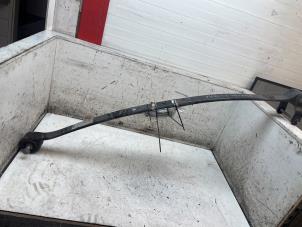 Gebruikte Veerblad achter Ford Transit Custom 2.0 TDCi 16V Eco Blue 130 Prijs € 65,00 Margeregeling aangeboden door Autodemontage van de Laar