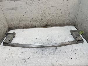 Gebruikte Bumperframe voor Peugeot 3008 II (M4/MC/MJ/MR) 1.2 12V e-THP PureTech 130 Prijs € 75,00 Margeregeling aangeboden door Autodemontage van de Laar