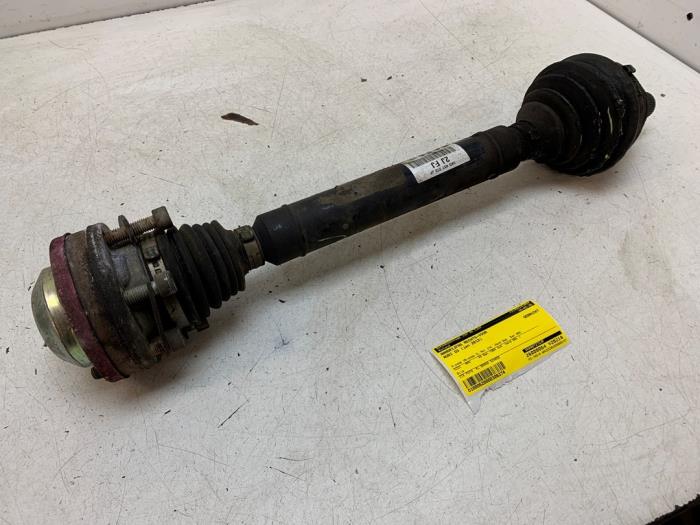 Gebruikte Steekas rechts-voor Audi Q3 (8UB/8UG) 2.0 16V TFSI 170 Quattro Prijs € 40,00 Margeregeling aangeboden door Autodemontage van de Laar