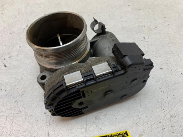 Gebruikte Gasklephuis Volvo XC60 I (DZ) 2.4 D5 20V AWD Geartronic Prijs € 45,00 Margeregeling aangeboden door Autodemontage van de Laar