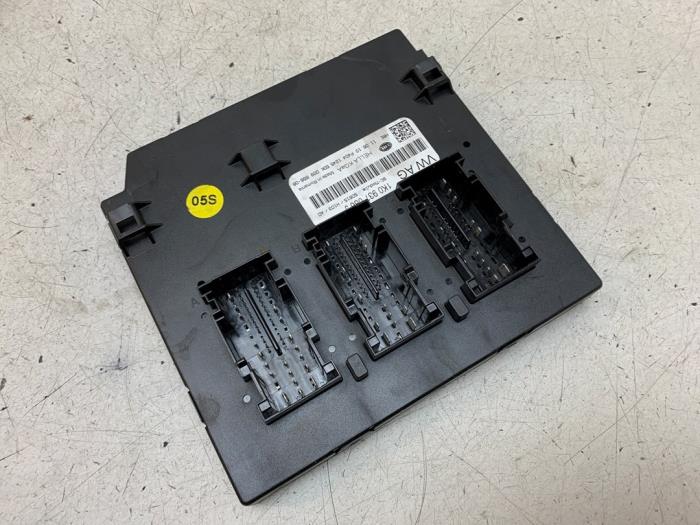 Gebruikte Bodycontrol Module Volkswagen Golf VI (5K1) 1.2 TSI BlueMotion Prijs € 75,00 Margeregeling aangeboden door Autodemontage van de Laar