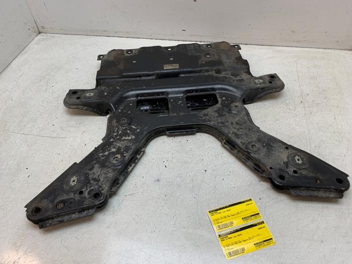 Gebruikte Subframe Audi e-tron (GEN) 55 quattro Prijs € 50,00 Margeregeling aangeboden door Autodemontage van de Laar