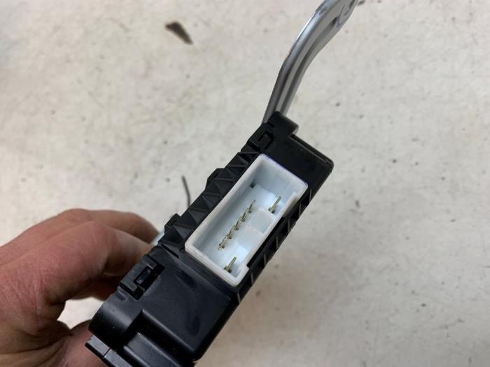 Bodycontrol Module van een Kia Picanto (JA) 1.0 DPi 12V 2023