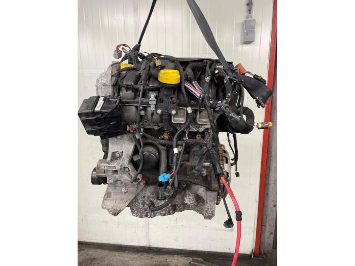 Gebruikte Motor Renault Scénic III (JZ) 1.6 16V Prijs op aanvraag aangeboden door Autodemontage van de Laar