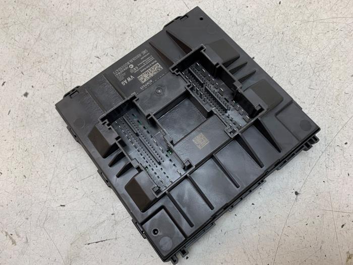 Gebruikte Bodycontrol Module Volkswagen Transporter T6 2.0 TDI 150 Prijs op aanvraag aangeboden door Autodemontage van de Laar