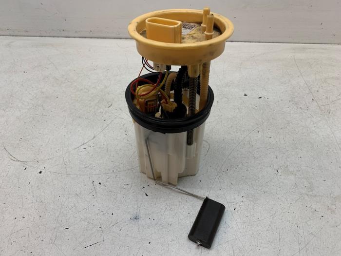 Gebruikte Tank element Pomp Volkswagen Transporter T6 2.0 TDI 150 Prijs op aanvraag aangeboden door Autodemontage van de Laar