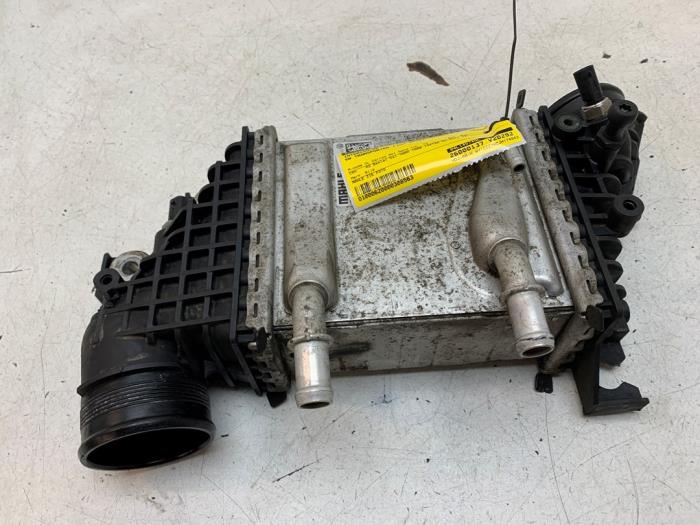 Gebruikte Intercooler Volkswagen Transporter T6 2.0 TDI 150 Prijs € 100,00 Margeregeling aangeboden door Autodemontage van de Laar