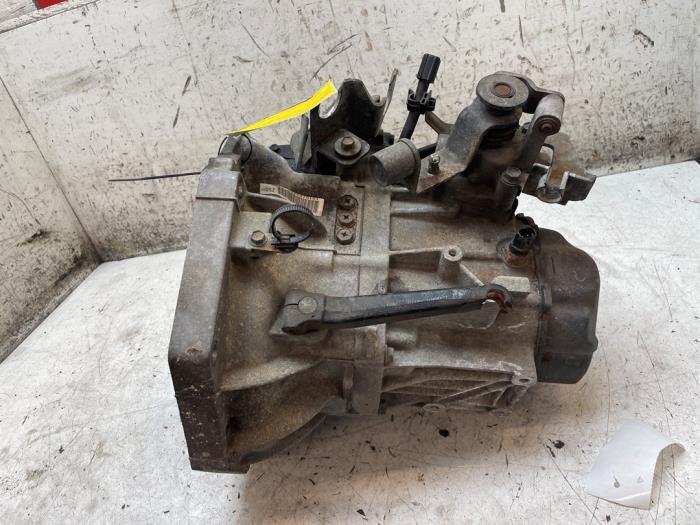 Gebruikte Versnellingsbak Opel Agila (B) 1.0 12V Prijs € 400,00 Margeregeling aangeboden door Autodemontage van de Laar