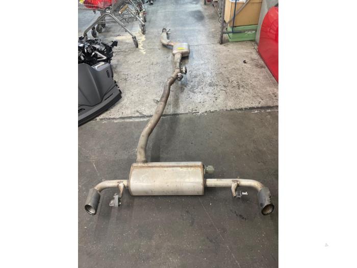 Gebruikte Uitlaat (compleet) BMW 5 serie (G30) 523d 2.0 TwinPower Turbo 16V Prijs op aanvraag aangeboden door Autodemontage van de Laar