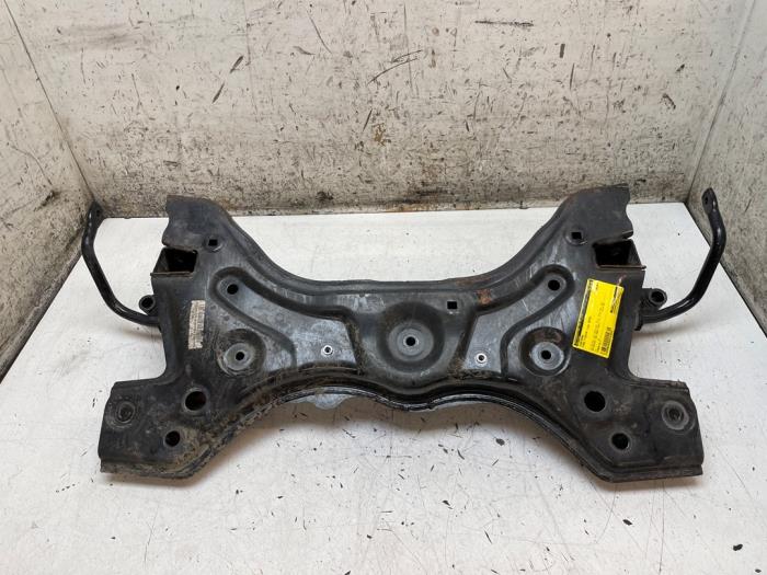Gebruikte Subframe Volkswagen Up! (121) e-Up! Prijs € 75,00 Margeregeling aangeboden door Autodemontage van de Laar