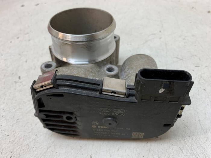 Gebruikte Gasklephuis Hyundai i10 1.0 12V Prijs € 50,00 Margeregeling aangeboden door Autodemontage van de Laar