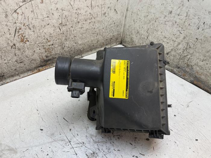 Gebruikte Luchtfilterhuis Renault Trafic (1FL/2FL/3FL/4FL) 1.6 dCi 95 Prijs € 45,00 Margeregeling aangeboden door Autodemontage van de Laar