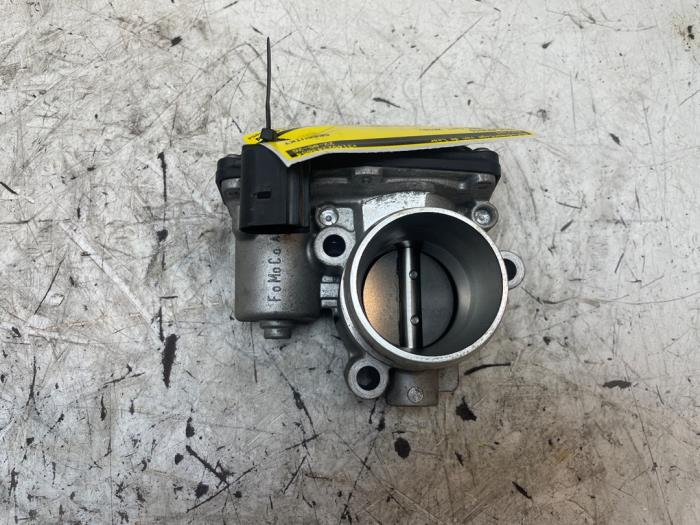 Gebruikte Gasklephuis Ford C-Max (DXA) 1.0 Ti-VCT EcoBoost 12V 125 Prijs € 35,00 Margeregeling aangeboden door Autodemontage van de Laar