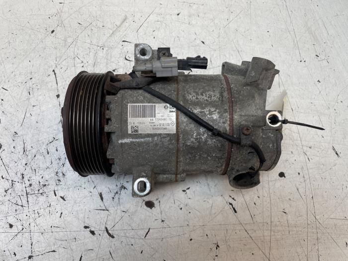 Gebruikte Aircopomp Renault Clio IV (5R) 1.2 TCE 16V GT EDC Prijs € 100,00 Margeregeling aangeboden door Autodemontage van de Laar