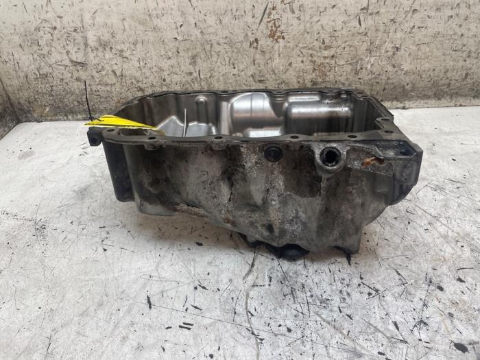Gebruikte Carterpan BMW 1 serie (F20) 116d 1.5 12V TwinPower Prijs op aanvraag aangeboden door Autodemontage van de Laar