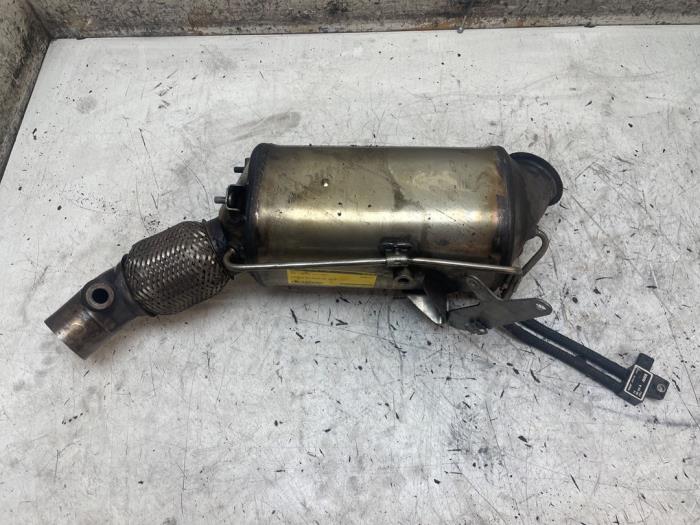 Gebruikte Roetfilter BMW 1 serie (F20) 116d 1.5 12V TwinPower Prijs € 775,00 Margeregeling aangeboden door Autodemontage van de Laar