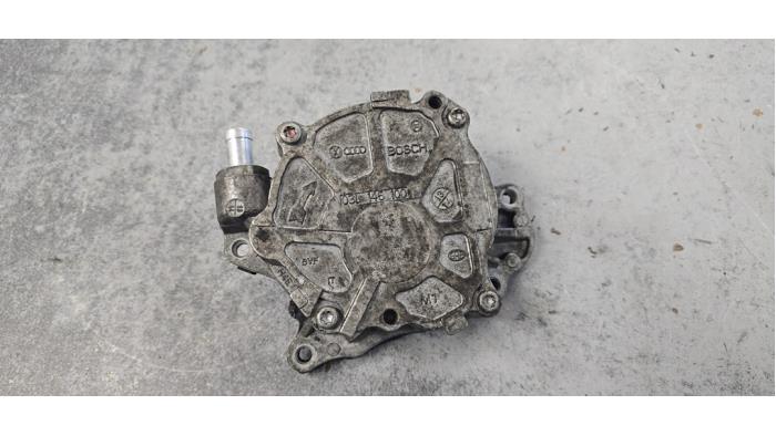 Gebruikte Vacuumpomp (Diesel) Volkswagen Caddy III (2KA,2KH,2CA,2CH) 1.6 TDI 16V Prijs € 80,00 Margeregeling aangeboden door Autodemontage van de Laar
