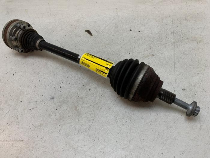 Gebruikte Steekas links-voor Volkswagen Golf VII (AUA) e-Golf Prijs op aanvraag aangeboden door Autodemontage van de Laar