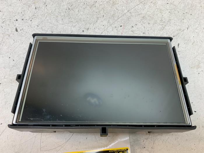 Gebruikte Display Interieur Renault Clio IV (5R) 1.5 Energy dCi 110 FAP Prijs € 140,00 Margeregeling aangeboden door Autodemontage van de Laar