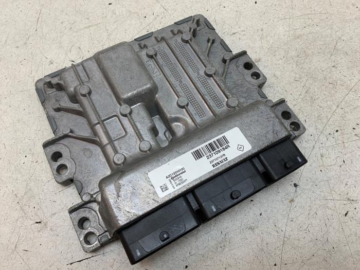 Gebruikte Computer Motormanagement Renault Clio IV (5R) 1.5 Energy dCi 110 FAP Prijs € 150,00 Margeregeling aangeboden door Autodemontage van de Laar