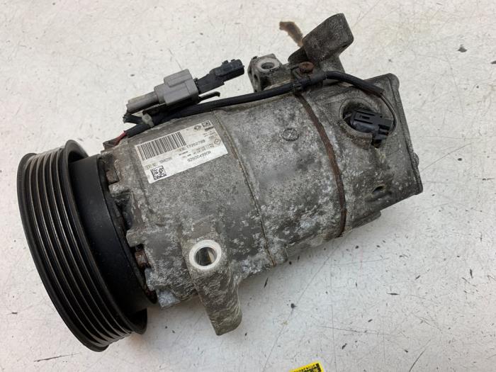 Gebruikte Aircopomp Renault Clio IV (5R) 1.5 Energy dCi 110 FAP Prijs € 125,00 Margeregeling aangeboden door Autodemontage van de Laar
