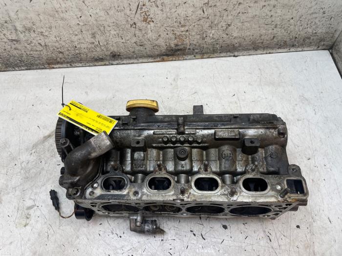 Gebruikte Cilinderkop Opel Meriva (A) 1.8 16V Prijs € 200,00 Margeregeling aangeboden door Autodemontage van de Laar