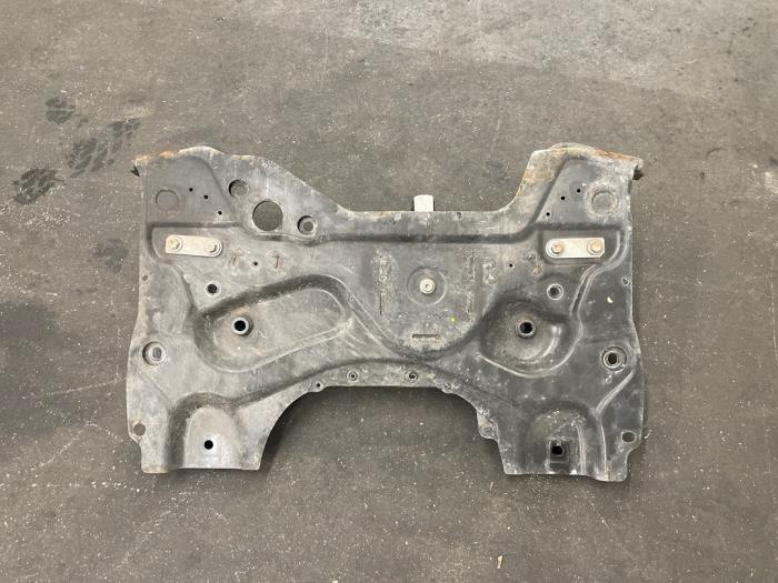 Gebruikte Subframe Opel Combo Cargo 1.6 CDTI 100 Prijs € 250,00 Margeregeling aangeboden door Autodemontage van de Laar