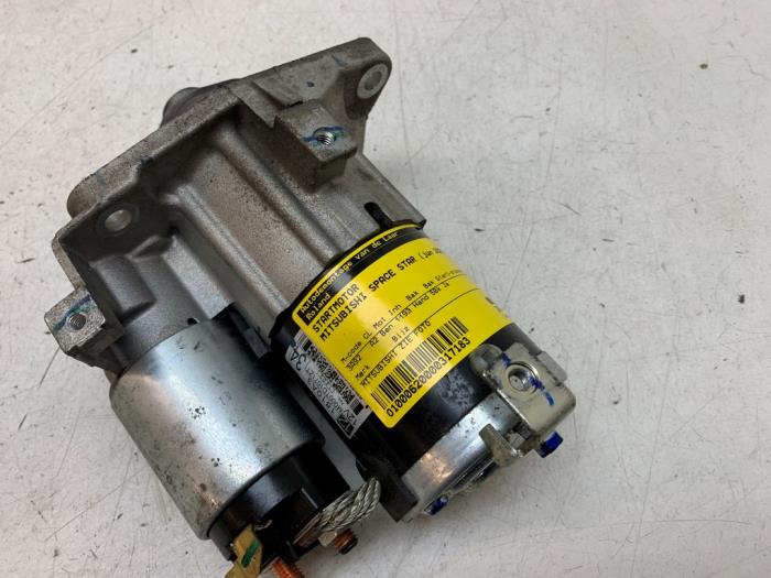 Gebruikte Startmotor Mitsubishi Space Star (A0) 1.2 12V Prijs op aanvraag aangeboden door Autodemontage van de Laar