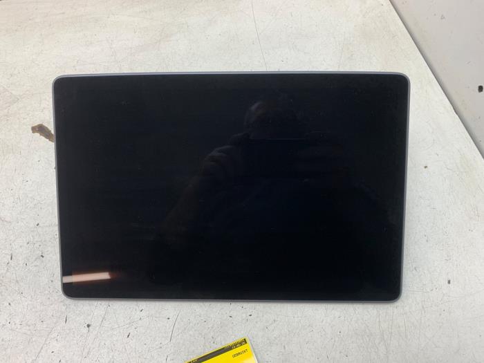 Gebruikte Display Interieur Tesla Model Y (5YJY) RWD Prijs op aanvraag aangeboden door Autodemontage van de Laar