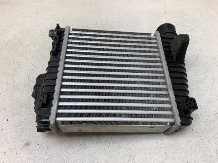 Gebruikte Intercooler Peugeot 308 SW (L4/L9/LC/LJ/LR) 1.6 BlueHDi 120 Prijs € 60,00 Margeregeling aangeboden door Autodemontage van de Laar