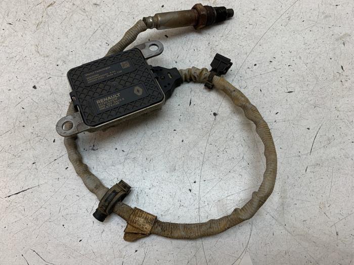Gebruikte Nox sensor Renault Master III (MA/MB/MC/MD/MH/MF/MG/MH) 2.3 dCi 135 16V FWD Prijs op aanvraag aangeboden door Autodemontage van de Laar