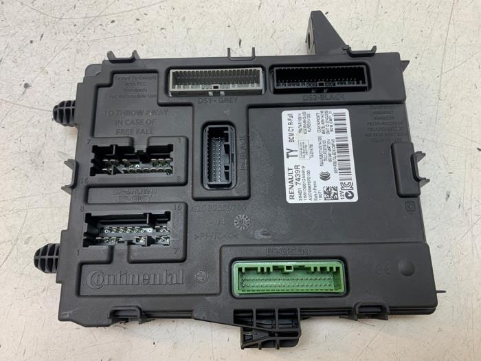 Gebruikte Module Bodycontrol Renault Megane IV (RFBB) 1.2 Energy TCE 100 Prijs op aanvraag aangeboden door Autodemontage van de Laar