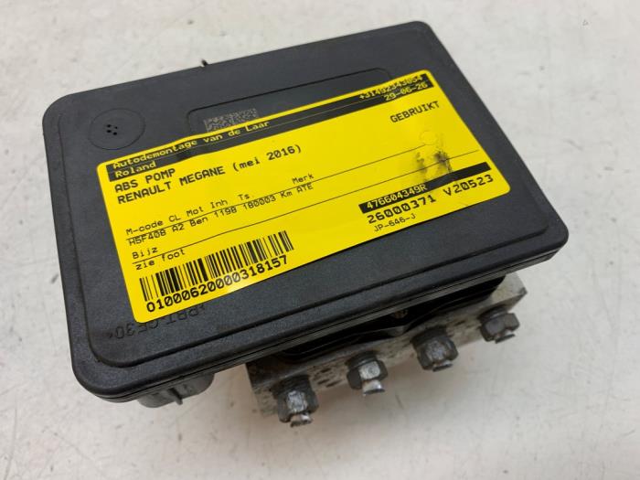 Gebruikte ABS Pomp Renault Megane IV (RFBB) 1.2 Energy TCE 100 Prijs op aanvraag aangeboden door Autodemontage van de Laar