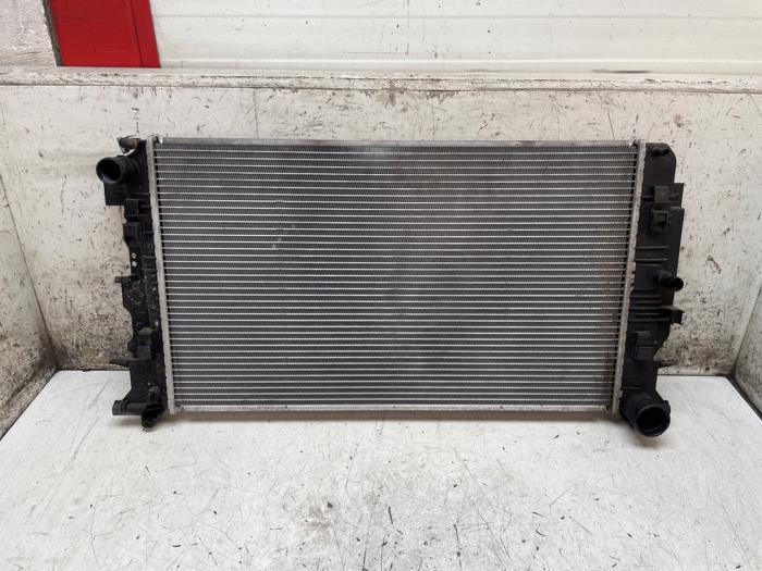 Gebruikte Radiateur Mercedes Sprinter 3,5t (906.63) 310 CDI 16V Prijs op aanvraag aangeboden door Autodemontage van de Laar