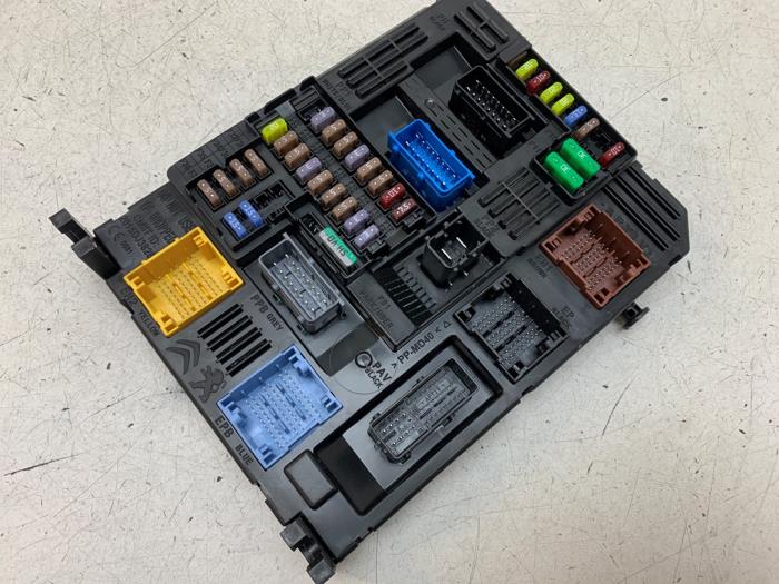 Gebruikte Bodycontrol Module Jeep Avenger 1.2 e-Hybrid T3 Prijs op aanvraag aangeboden door Autodemontage van de Laar